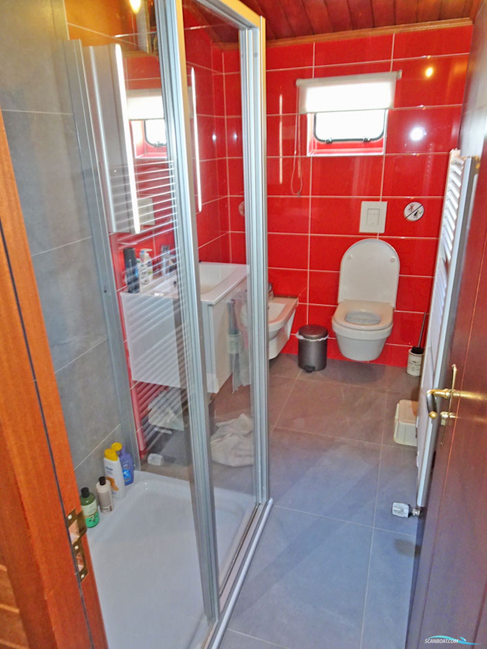 Spits B&B Varend Woonschip 39.09 met CvO