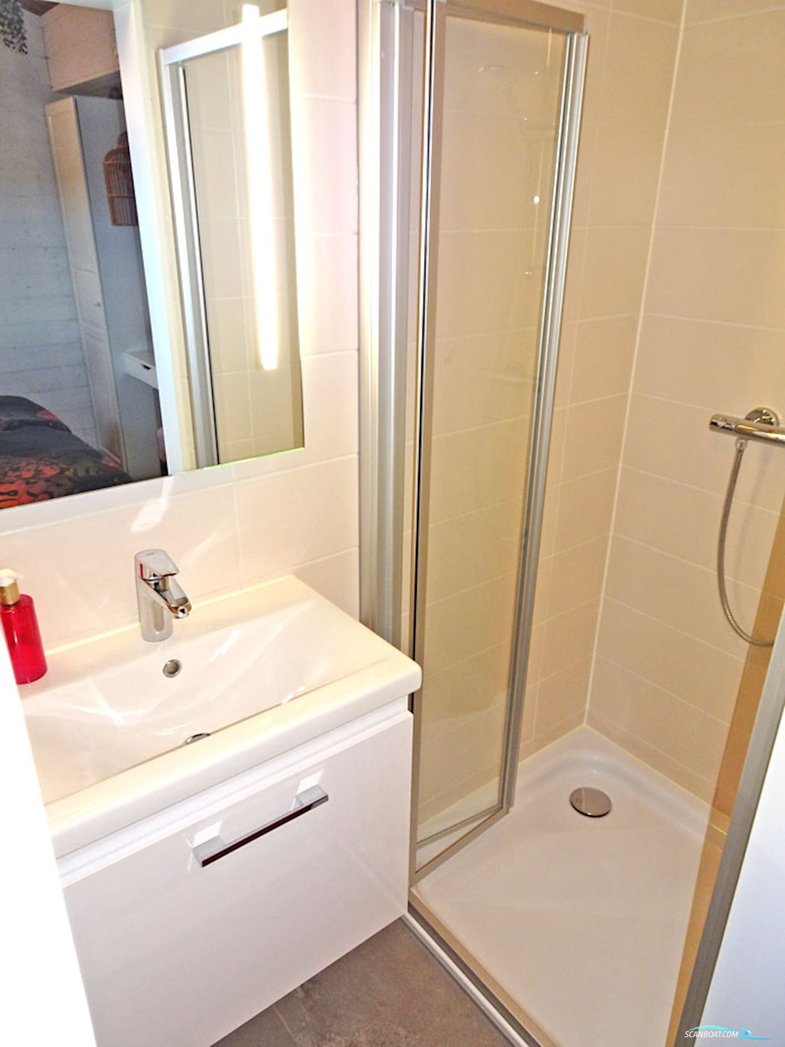 Spits B&B Varend Woonschip 39.09 met CvO