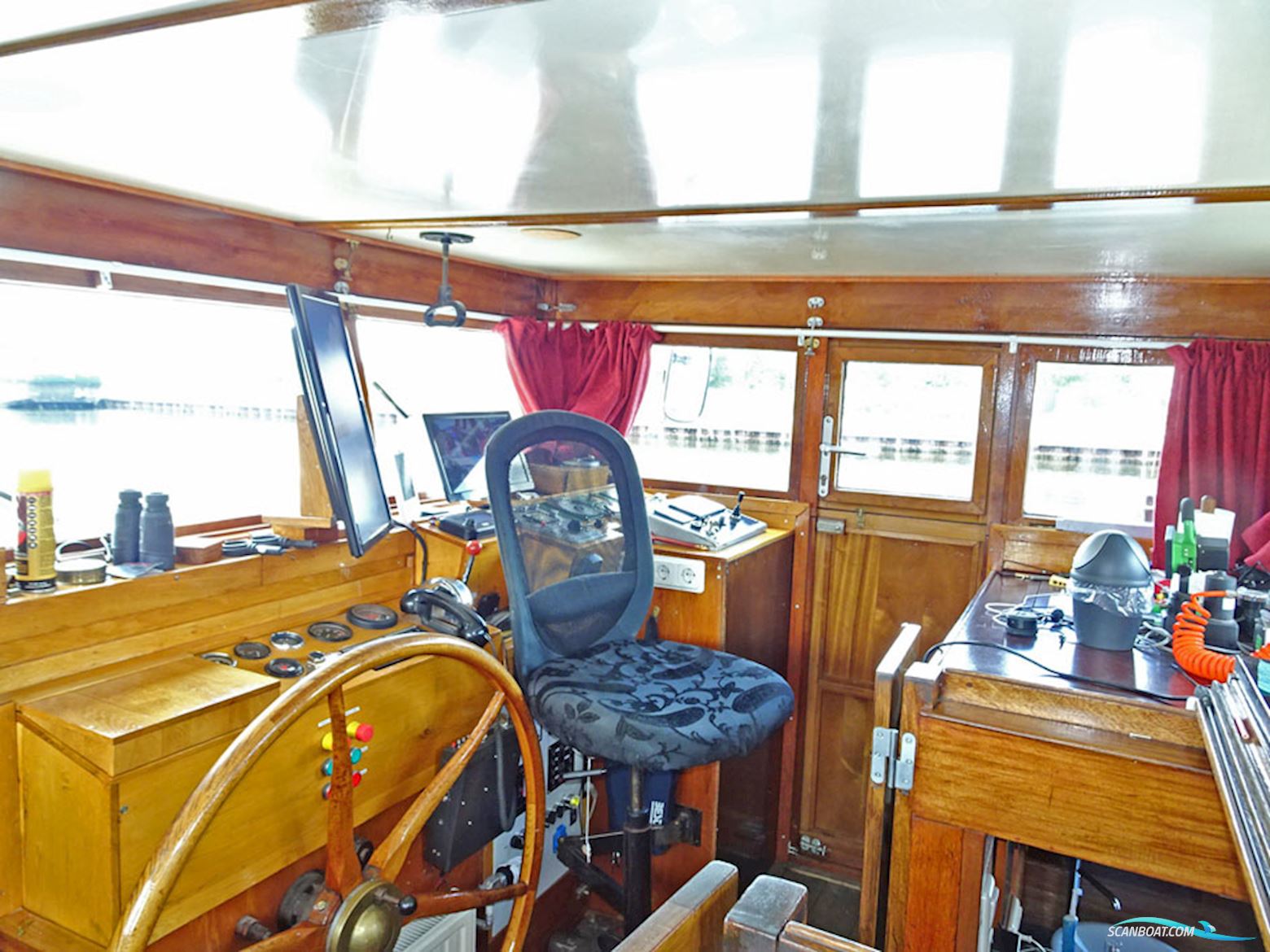 Spits B&B Varend Woonschip 39.09 met CvO