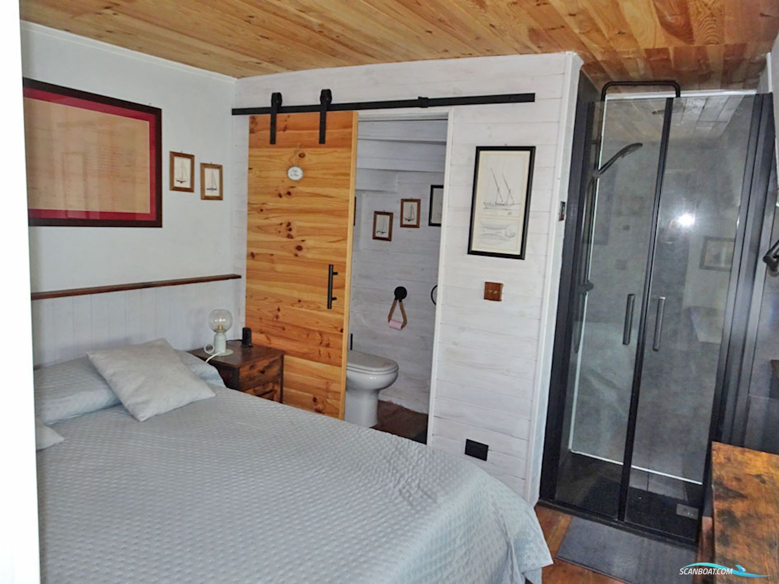 Spits Varend Woonschip 30.53 met UBC