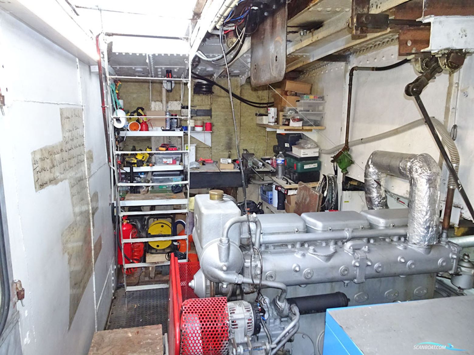 Spits Varend Woonschip 30.53 met UBC