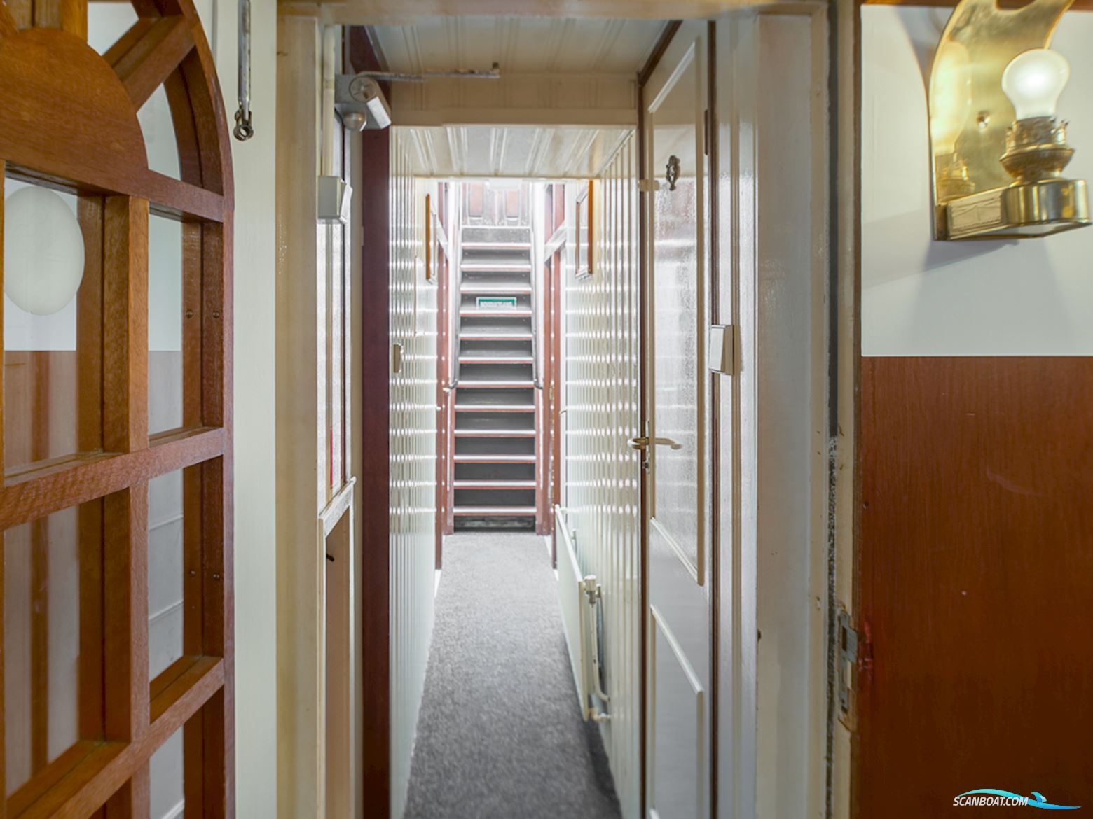 Tjalk Woonschip, Bedrijfsschip