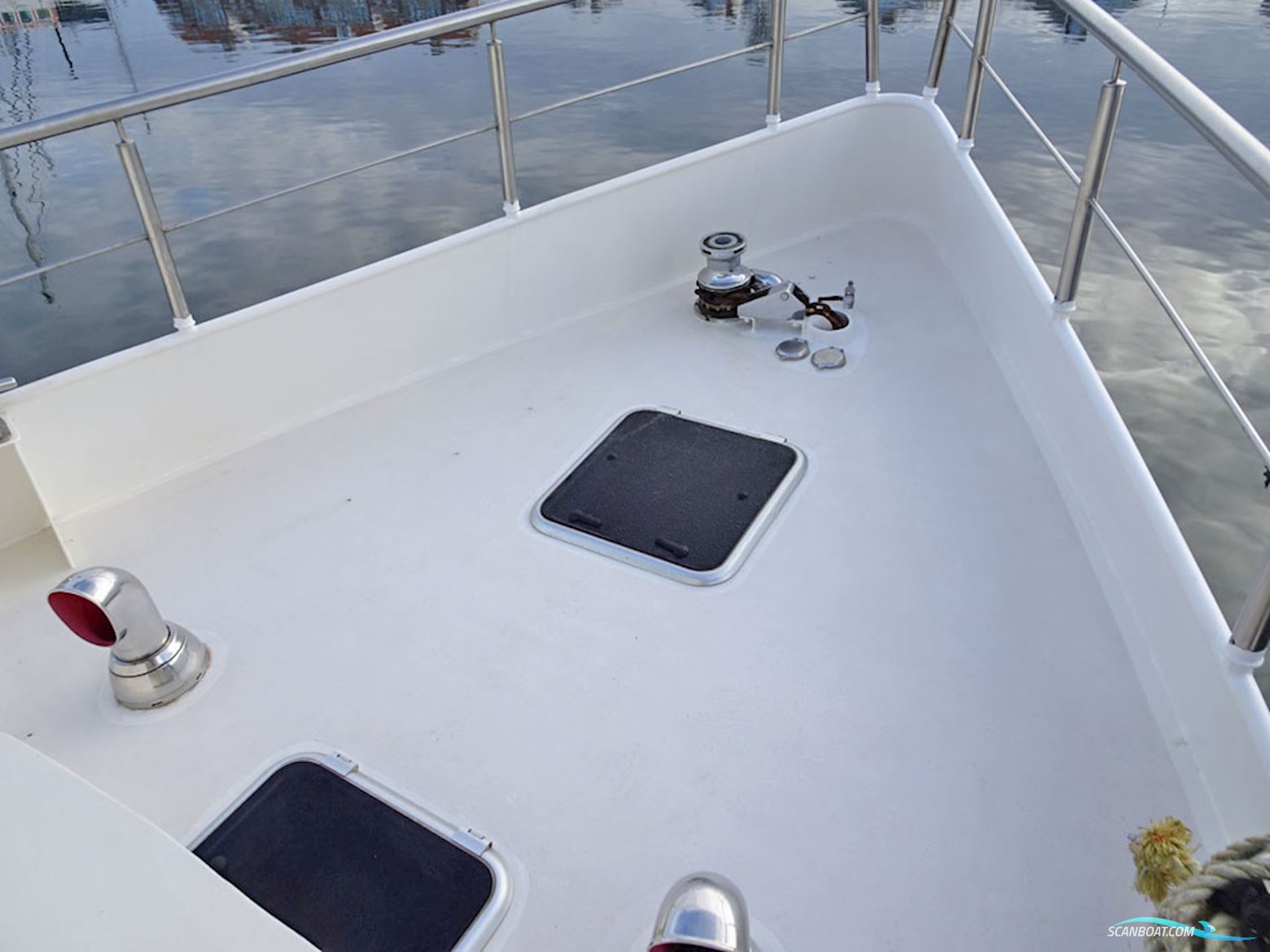 Trawlerjacht 48, Zeegaand