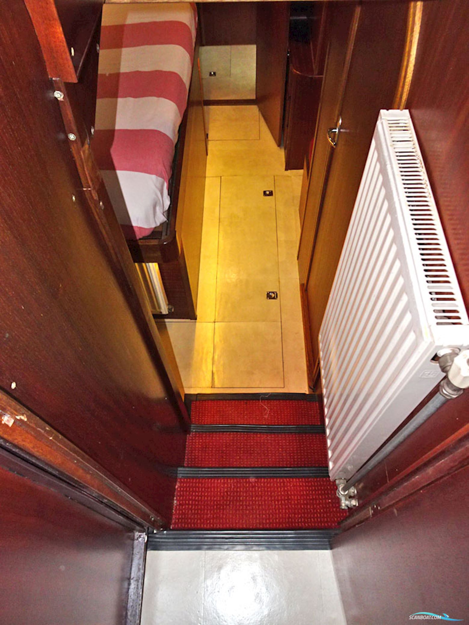 Trawlerjacht 48, Zeegaand