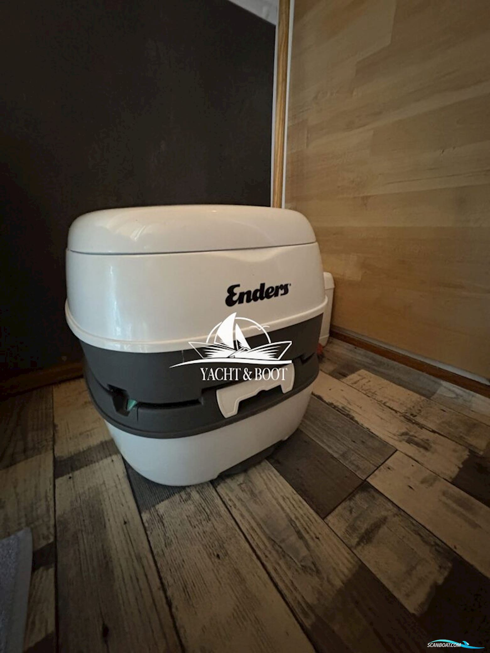 Treibgut Gbr Hausboot 10.6