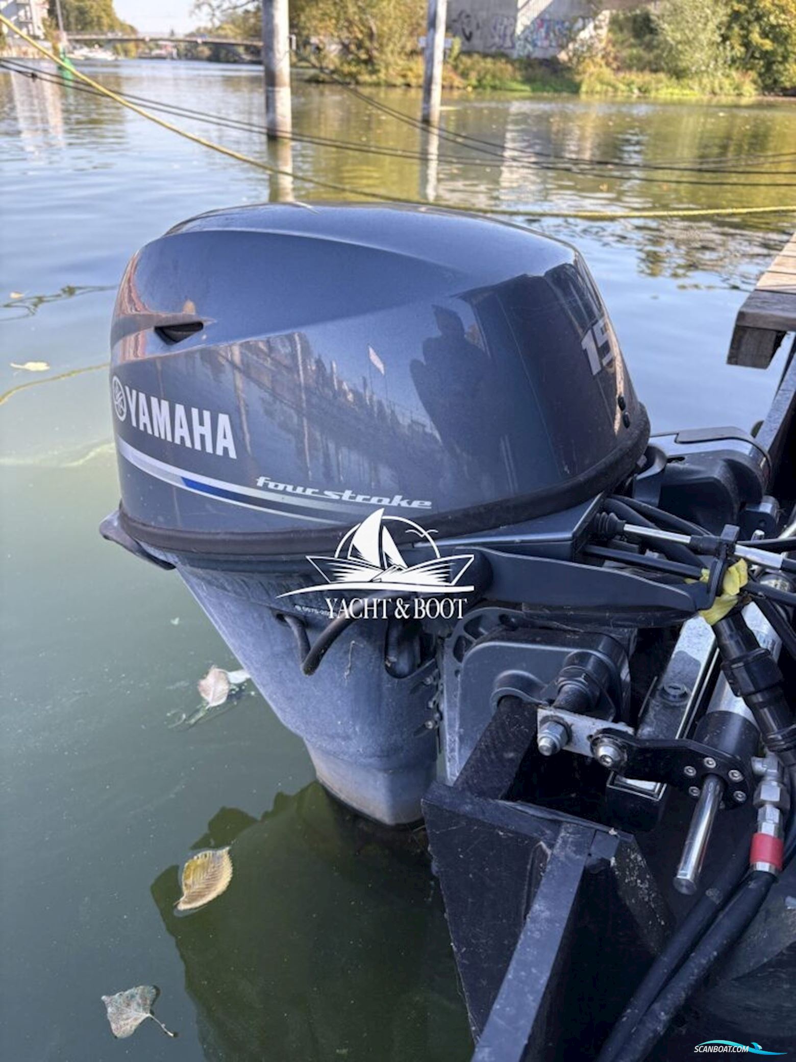 Treibgut Gbr Hausboot 10.6