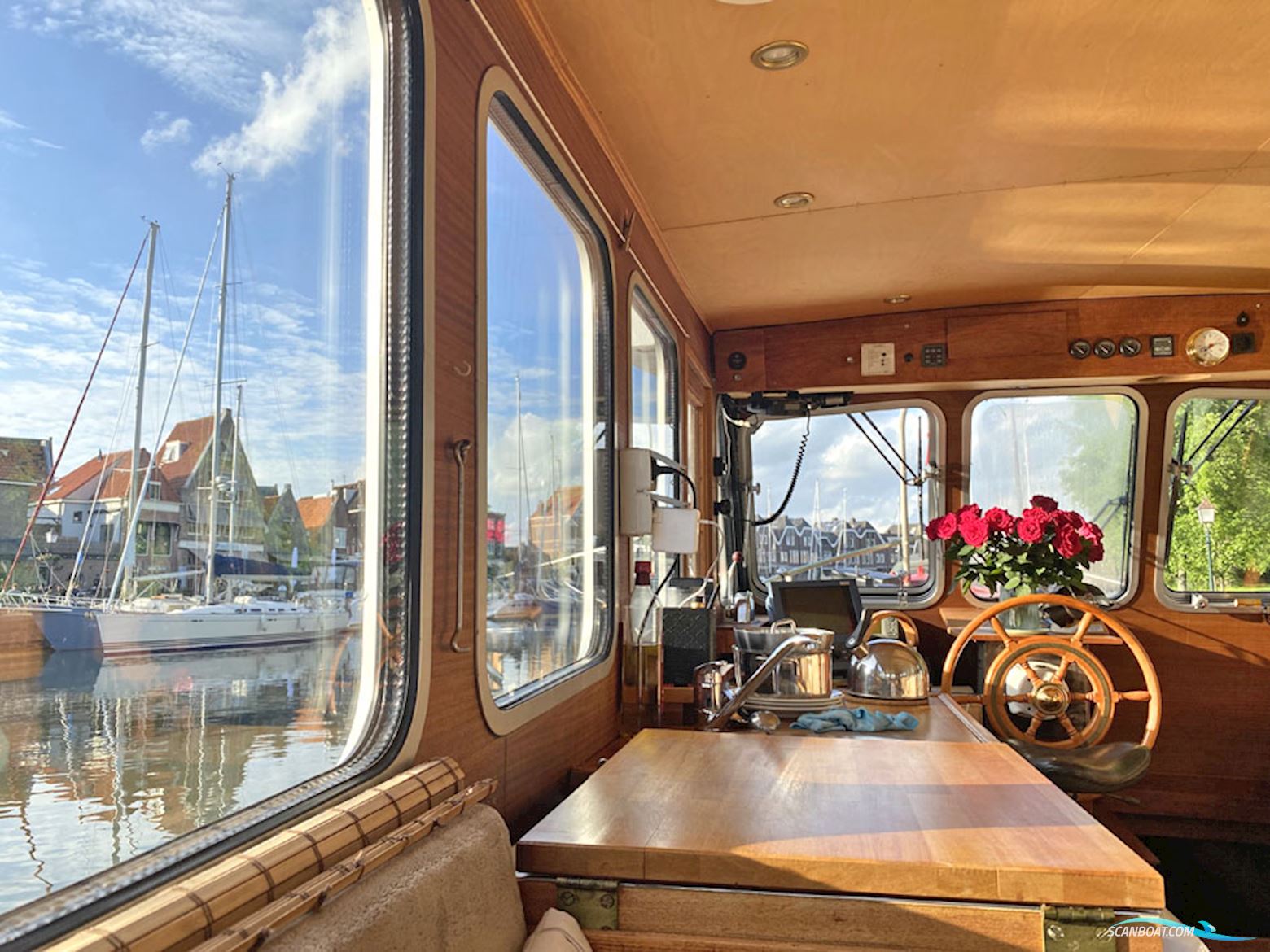 Varend Woonschip 14.99