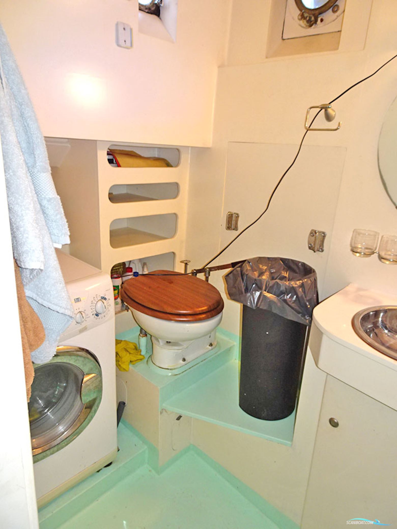 Varend Woonschip 14.99