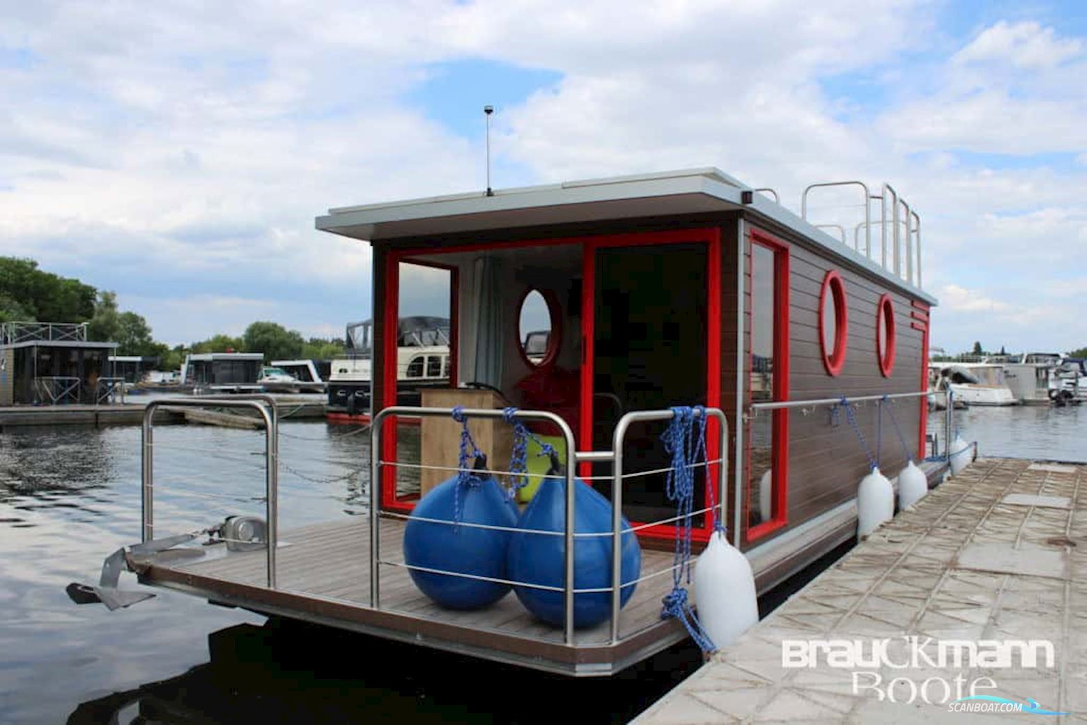 Werftbau Solar Hausboot 2022