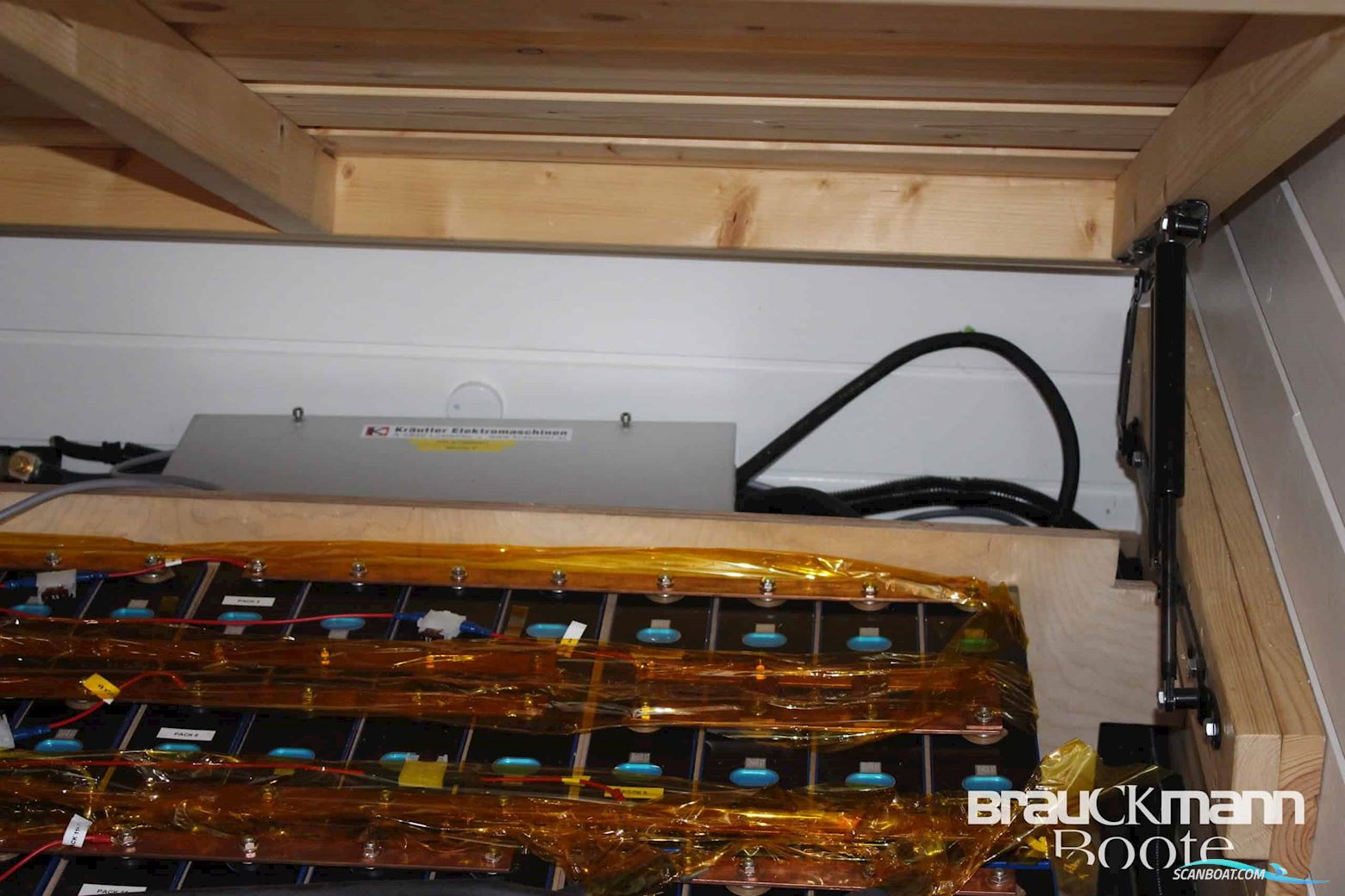 Werftbau Solar Hausboot 2022