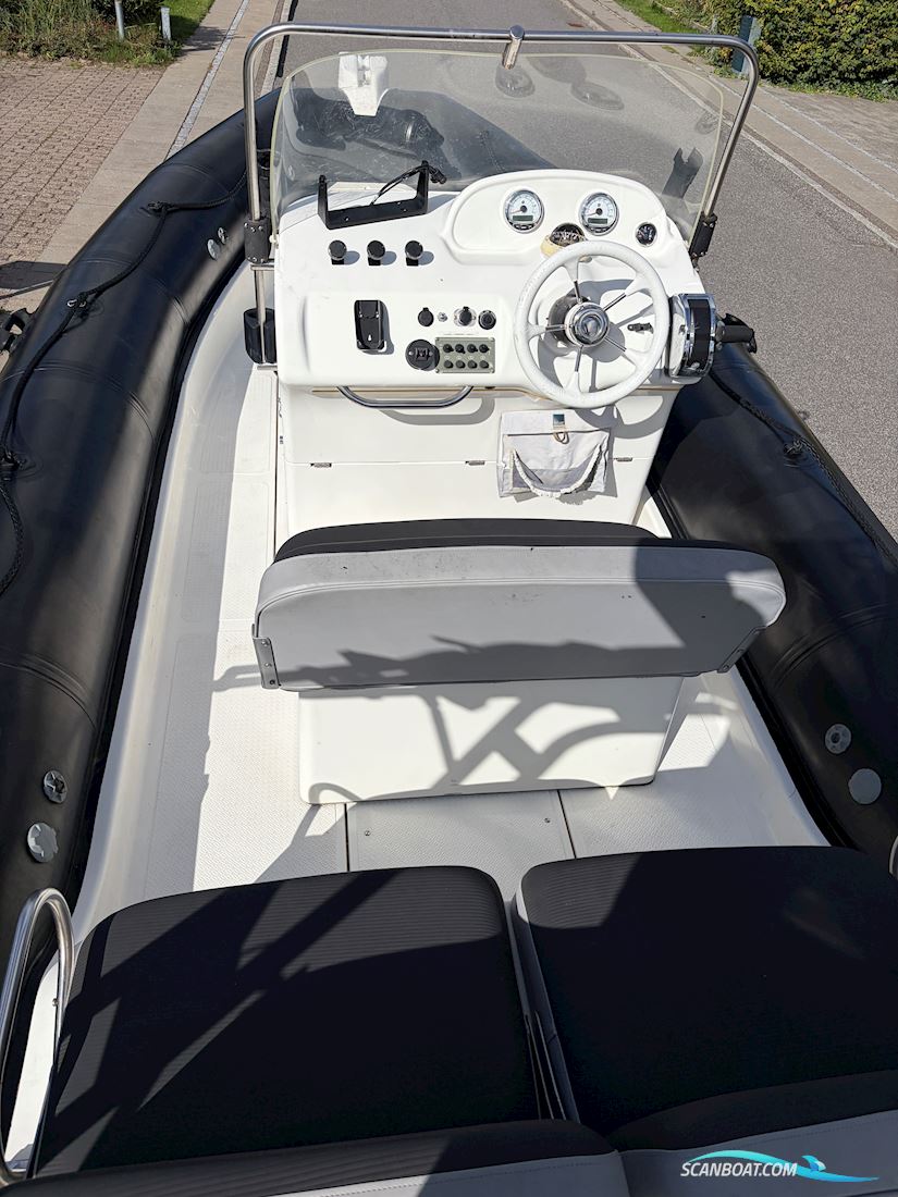 Adventure V-650 inkl. trailer