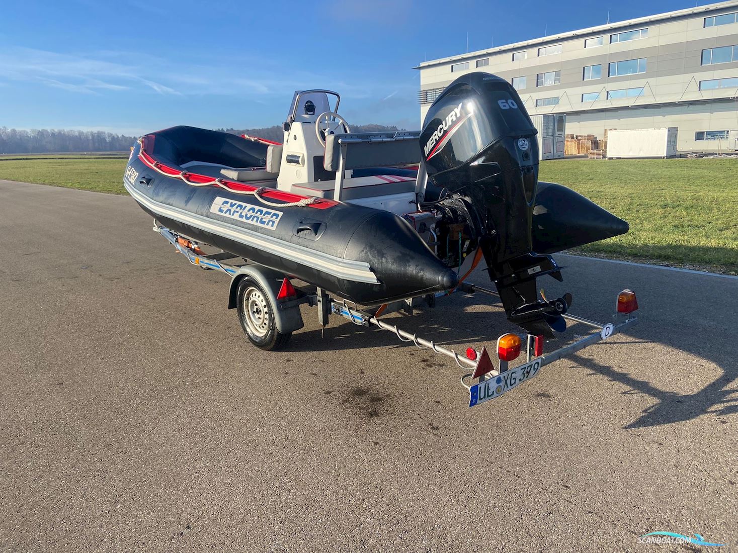 Bombard 490 Explorer