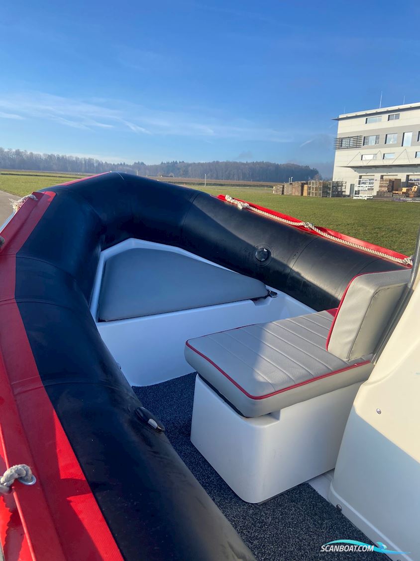 Bombard 490 Explorer