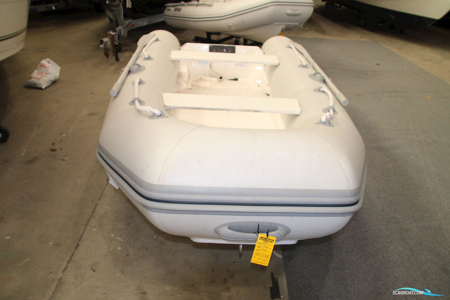 Brig F330 Falcon Rider