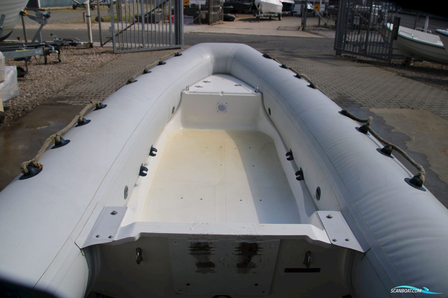 Brig F400 Falcon Rider