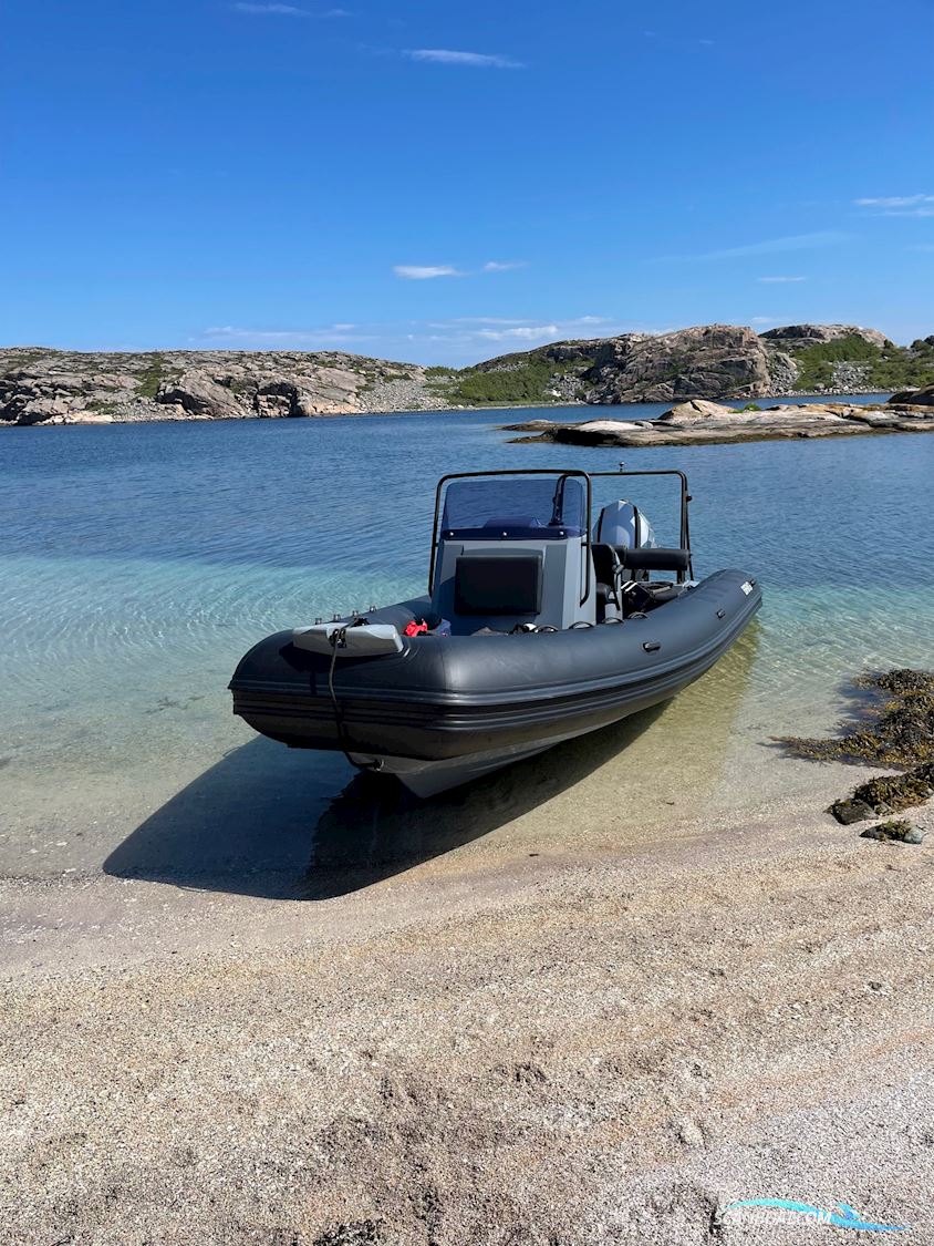Brig Navigator 700