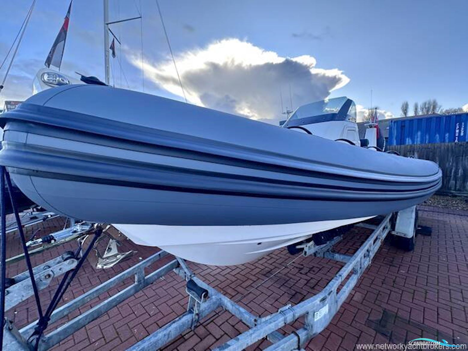 Brig Ribs Eagle 8