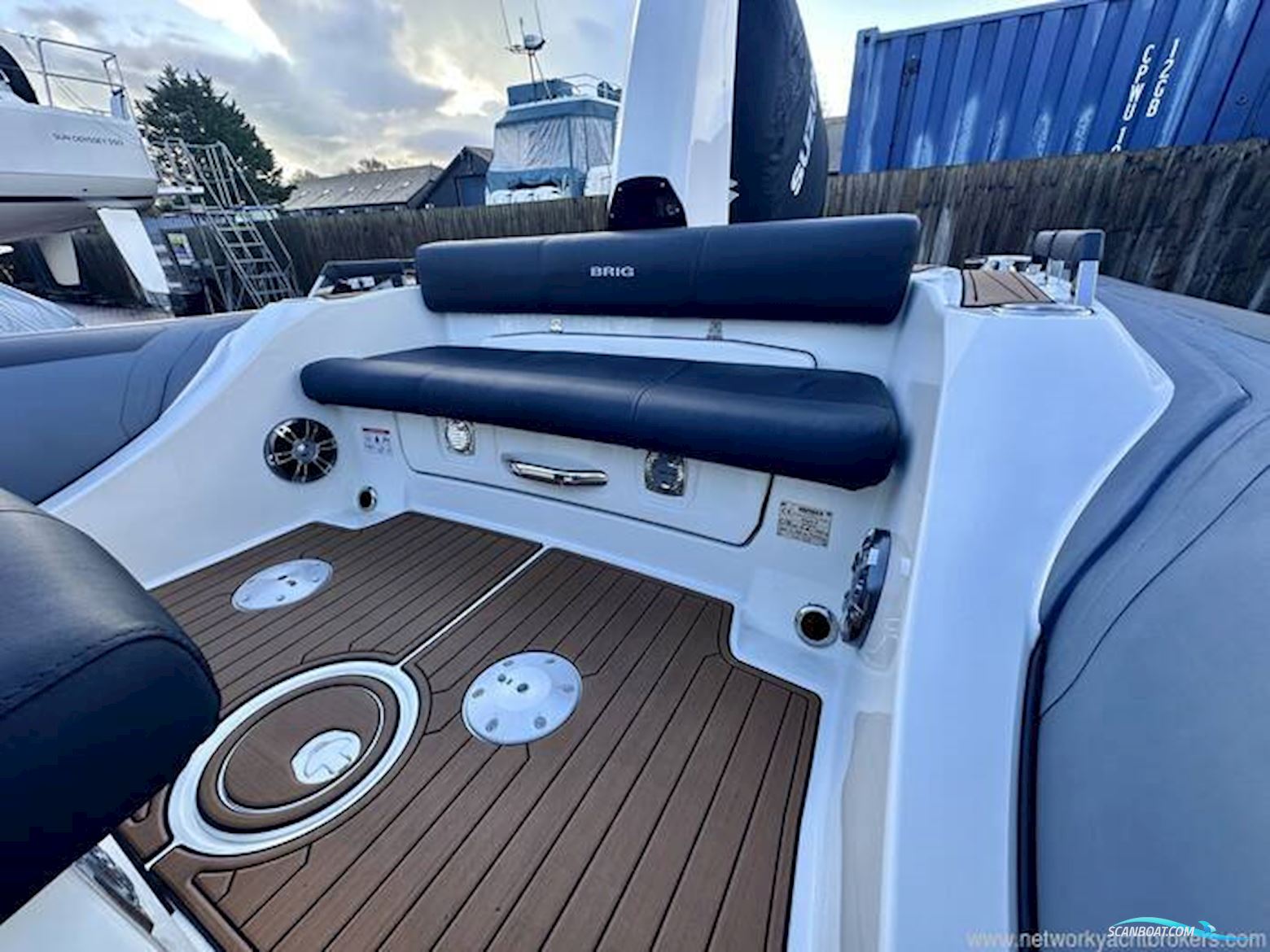 Brig Ribs Eagle 8