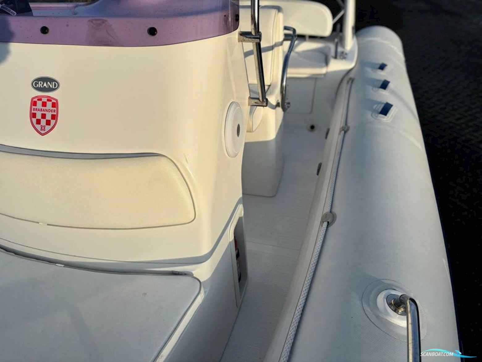 Grand 650 Silverline Suzuki 200pk