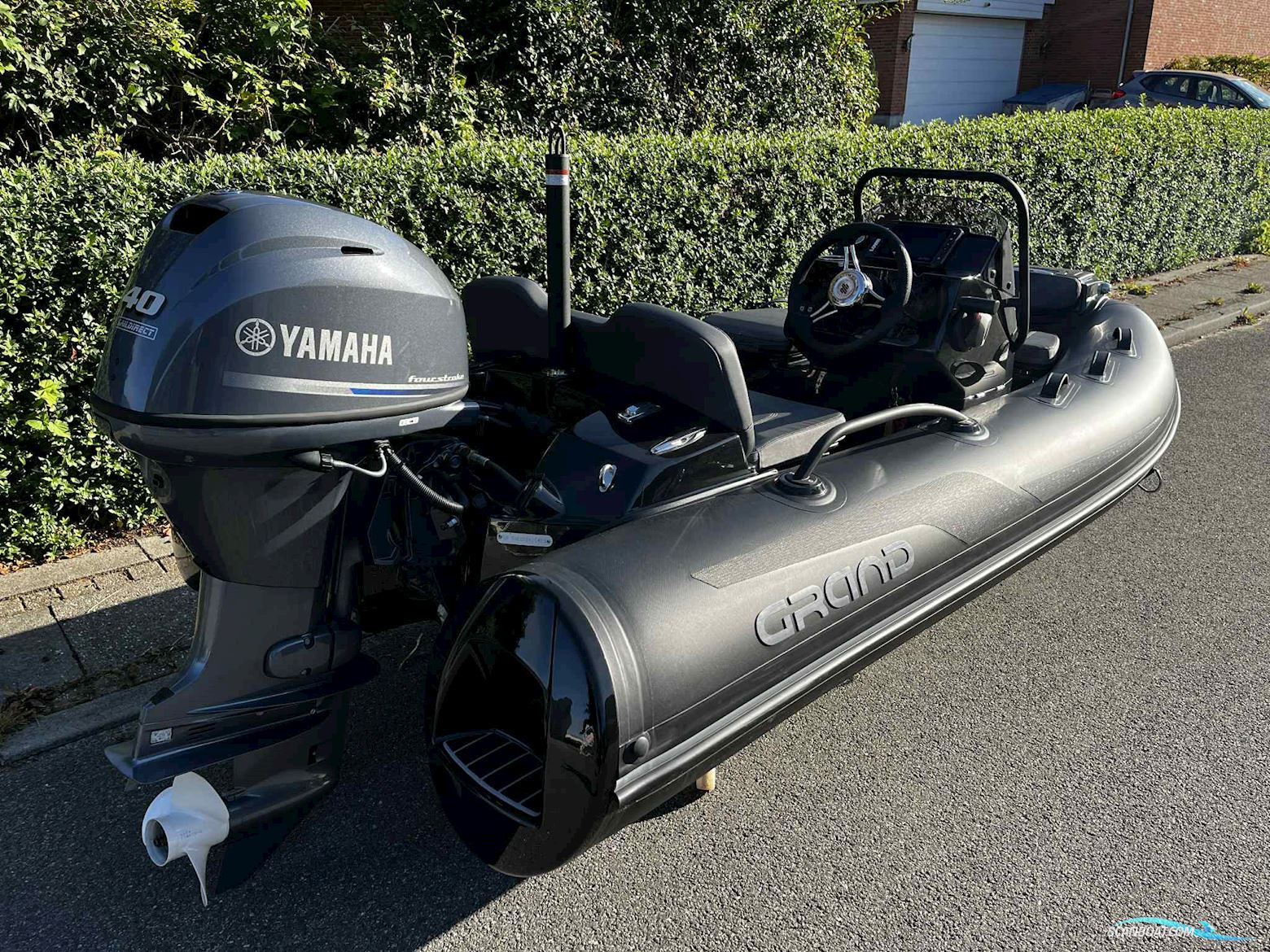 Grand G340N med 40 hk Yamaha