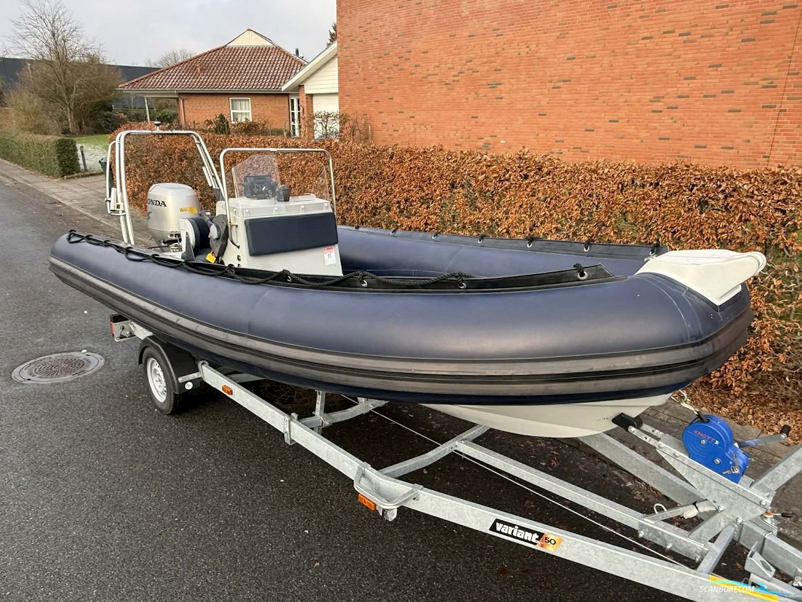 Joker Boat Coaster 580 Med 90 hk Honda