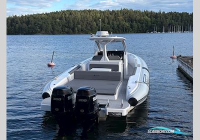 Pirelli 35 Inflatable / Rib 2024, with Suzuki engine, Sweden
