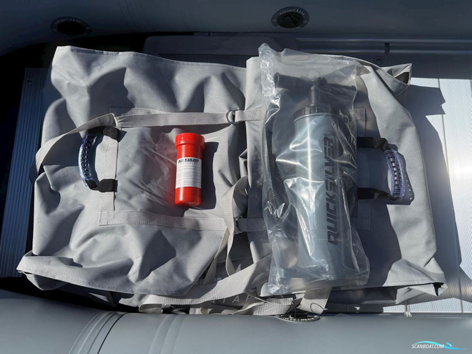 Quicksilver 300 Sport