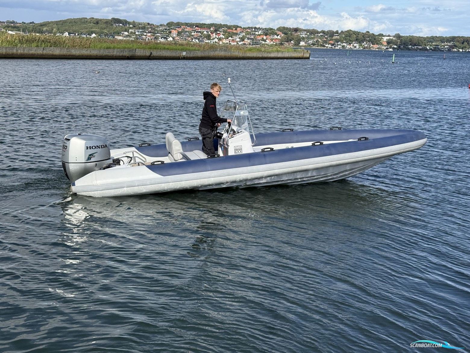 Rib Unlimited 700 Med 150 hk Honda