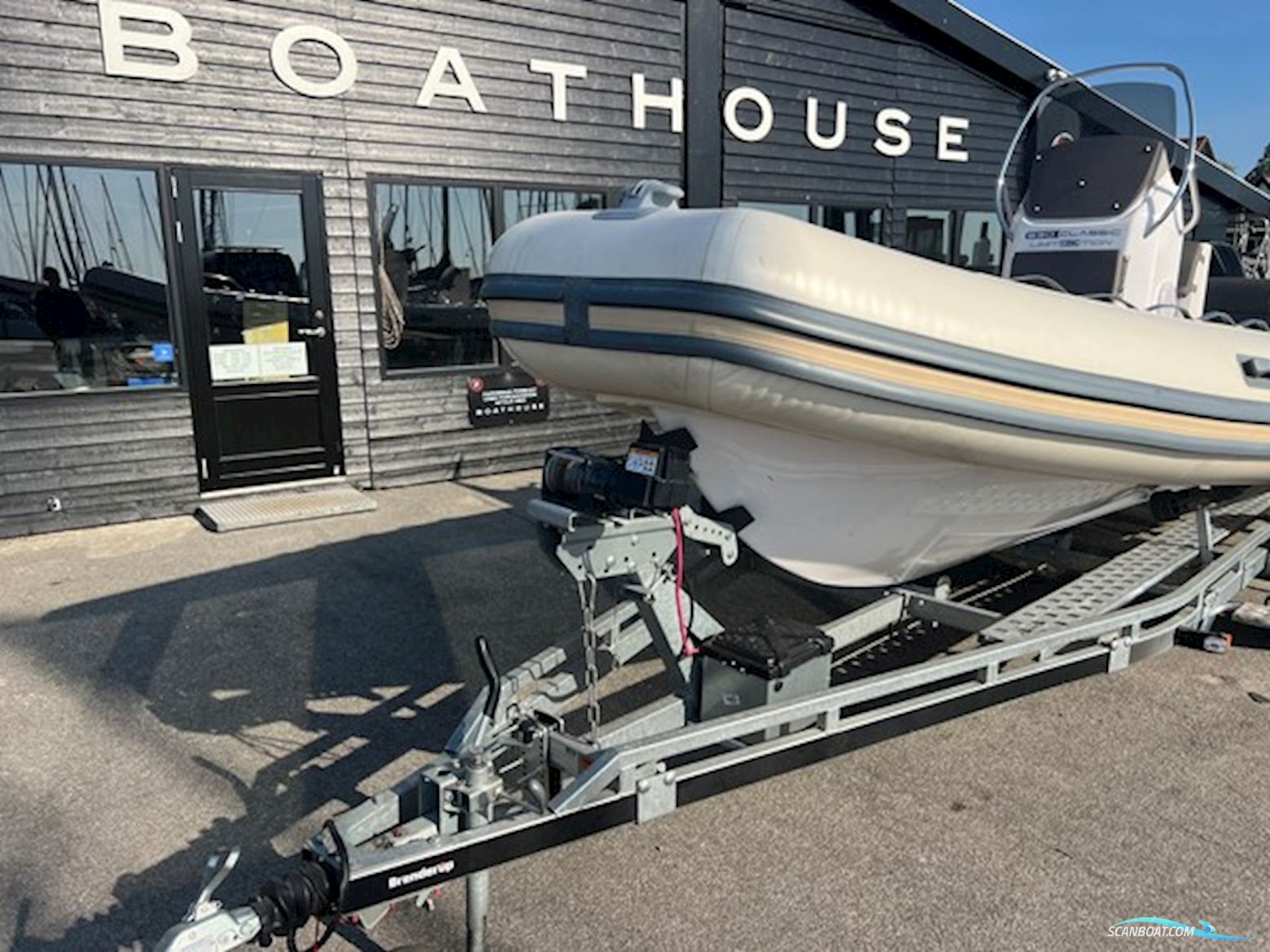 Valiant RIB 630 Classic Limited edition