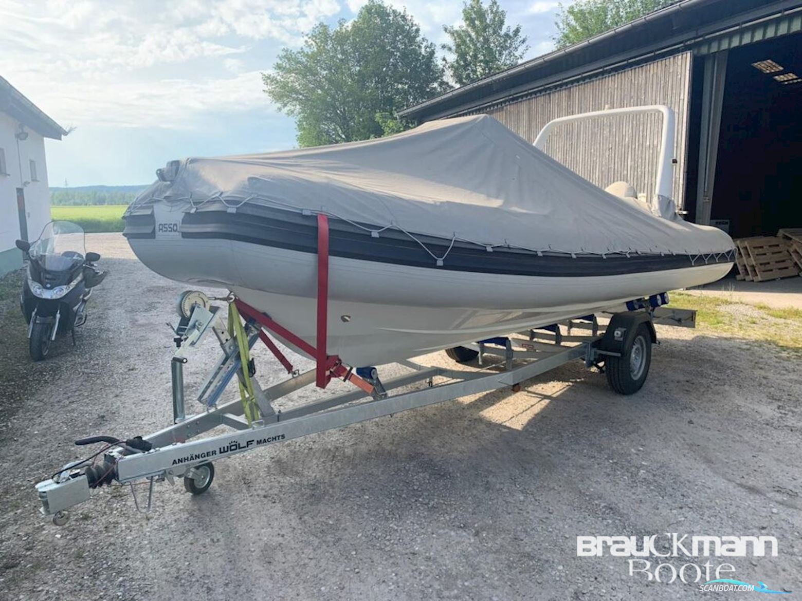 Zar Asso Rib Inflatable / Rib 2010, with Evinrude Outboard Motors engine, Germany