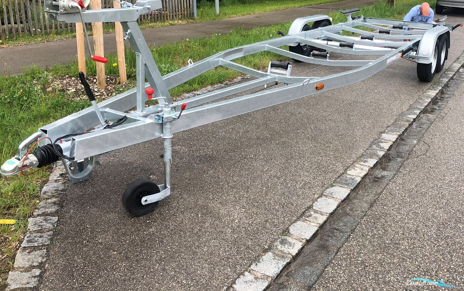 Zodiac NZO 700 Cabin