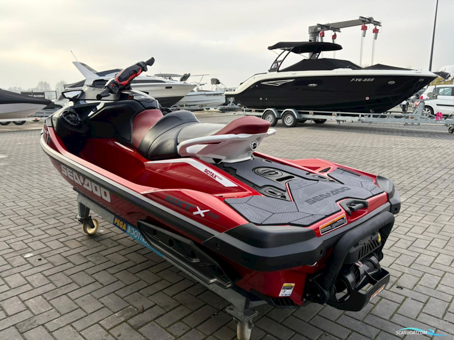 Sea Doo Rxt-X RS 325 + Trailer
