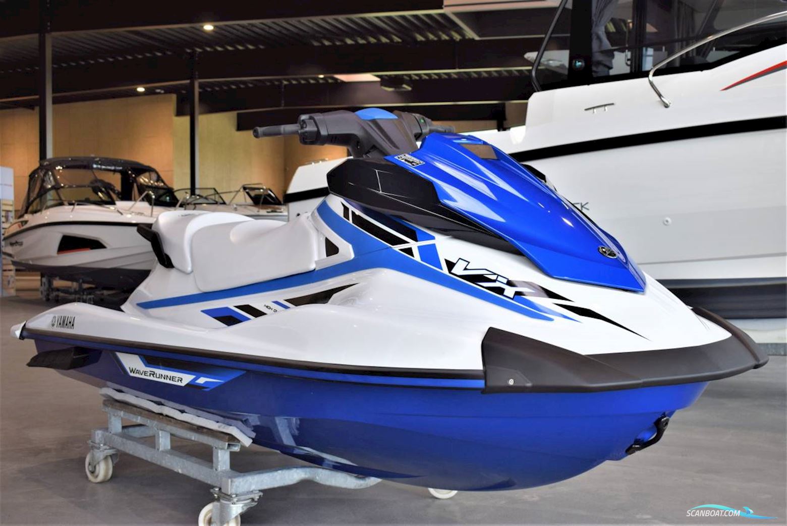 Yamaha VX Jetski / Scooter / Jetbåd 2025, med 3-cylindret, 4-takts, DOHC, 4-ventilet motor, Danmark