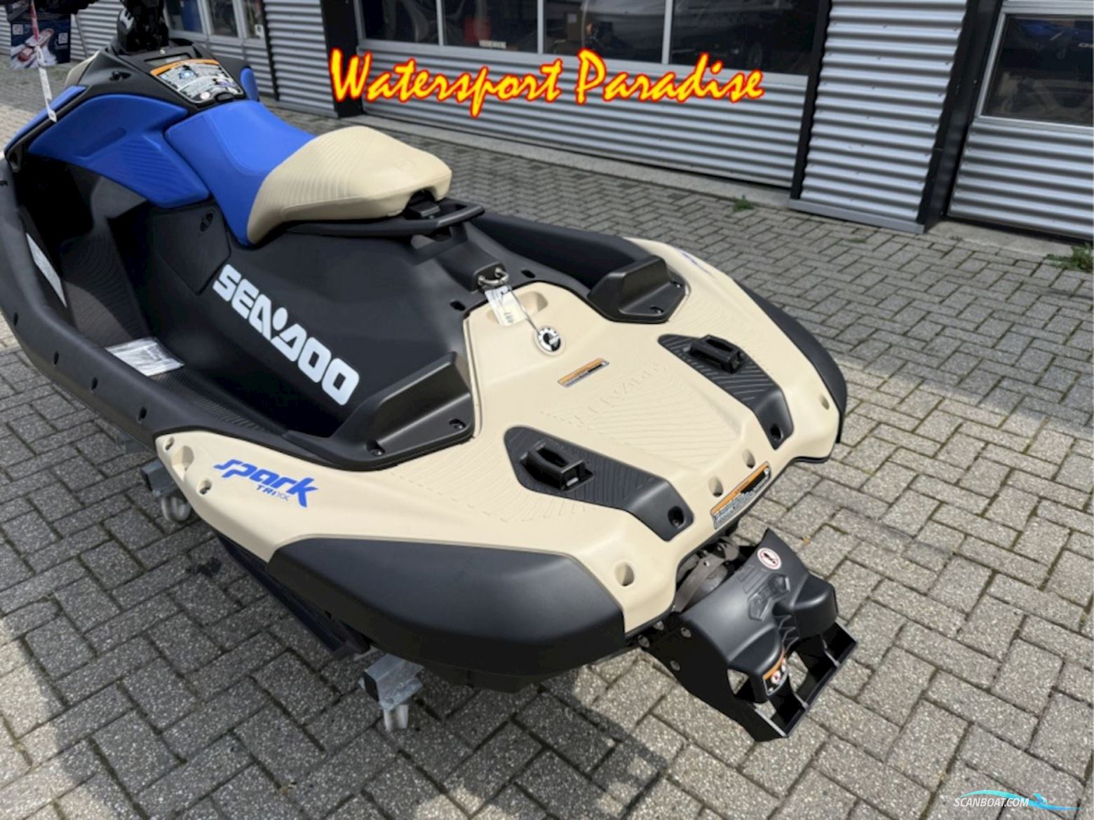 Sea Doo Spark Trixx 1UP + 1 Jaar Extra Garantie