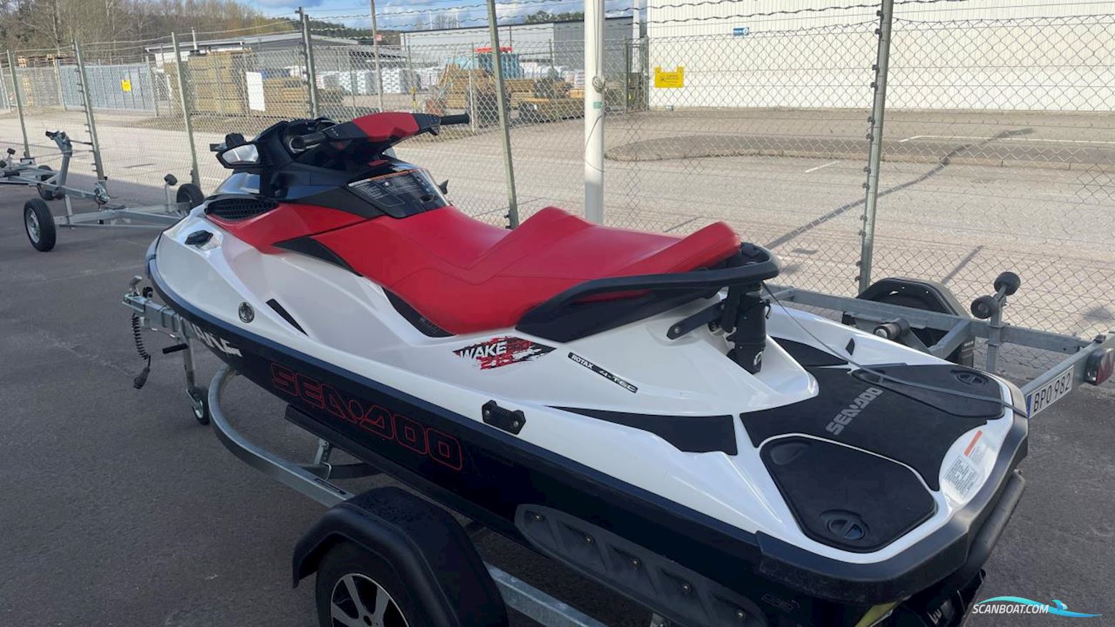 Sea-Doo Wake Pro 215