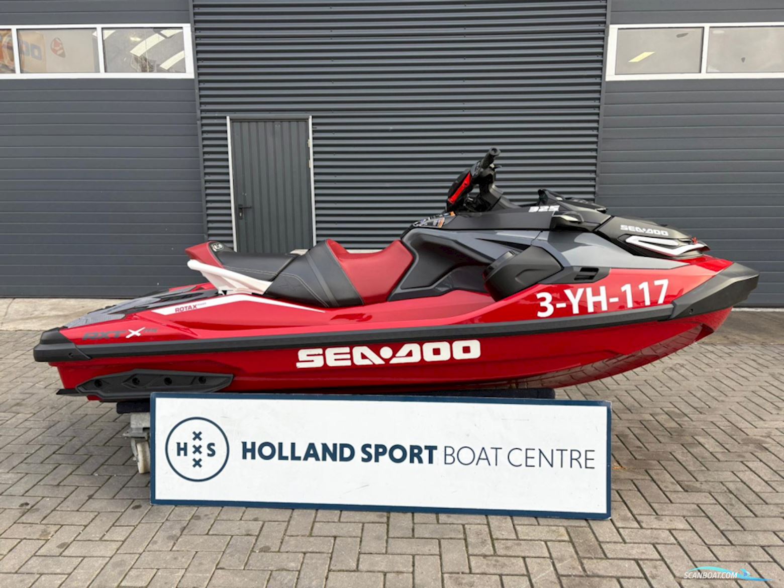 Sea Doo Rxt-X RS 325 + Trailer