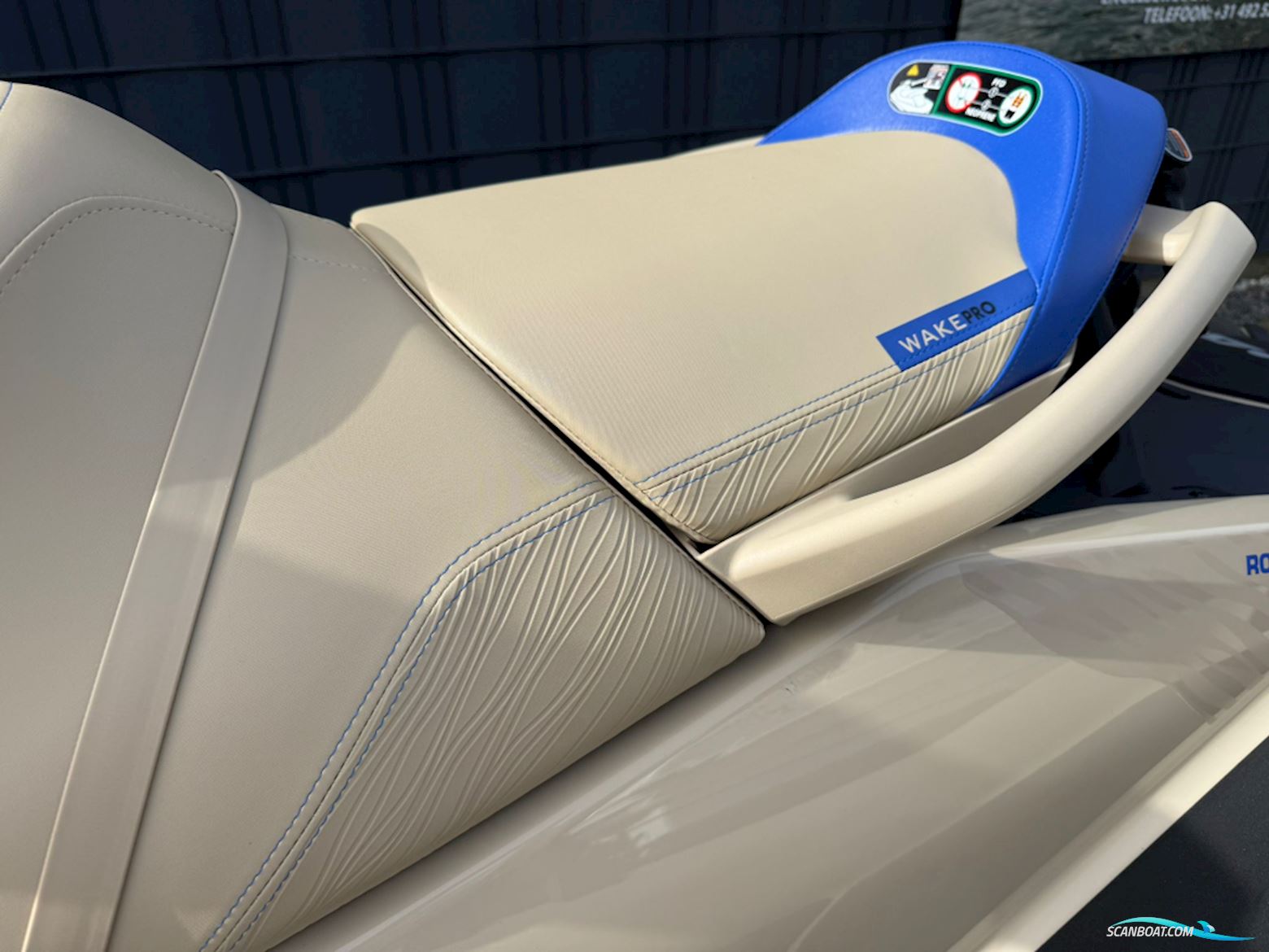 Sea-Doo Wake Pro 230