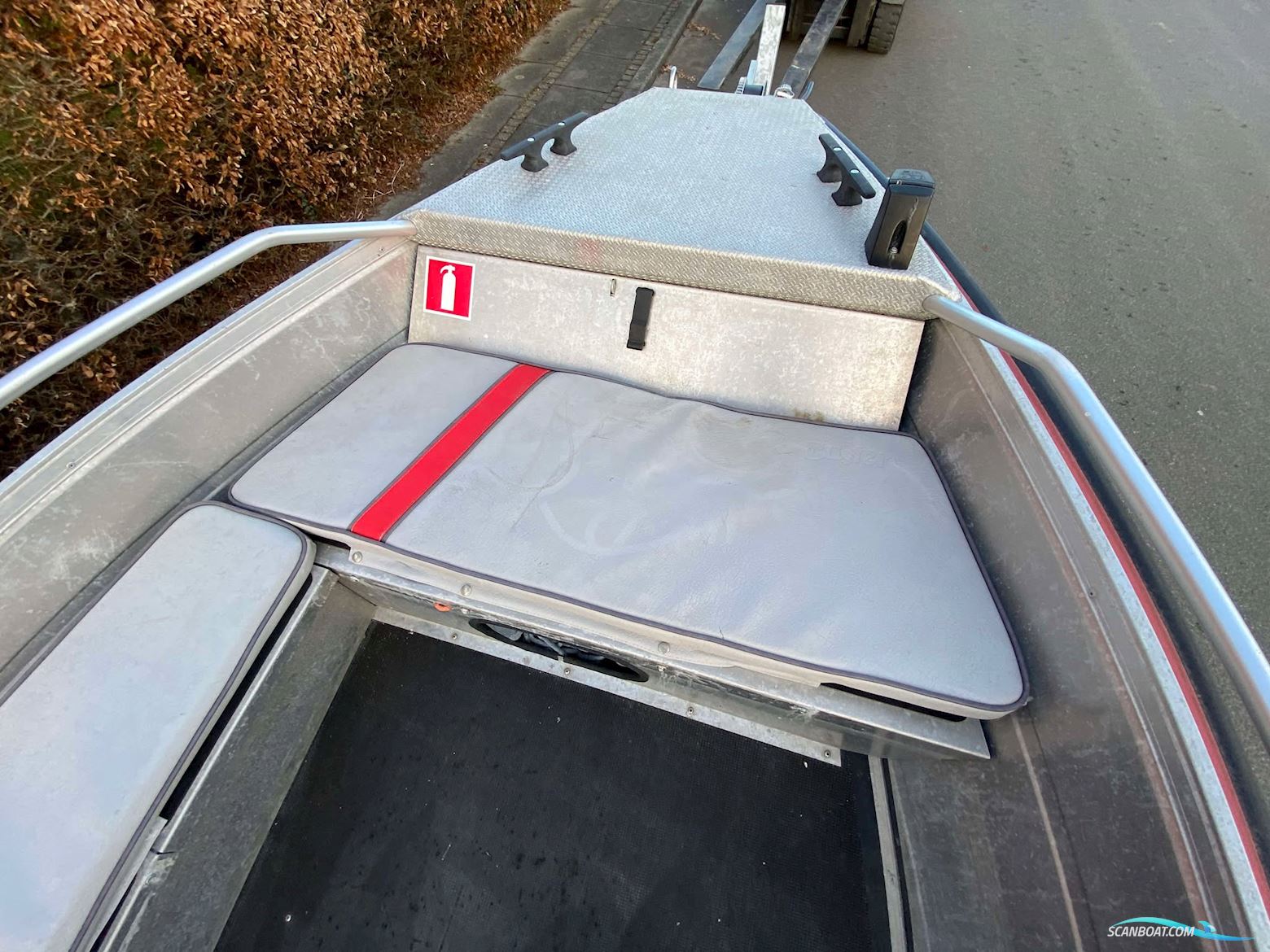 Buster L med 100 hk Yamaha