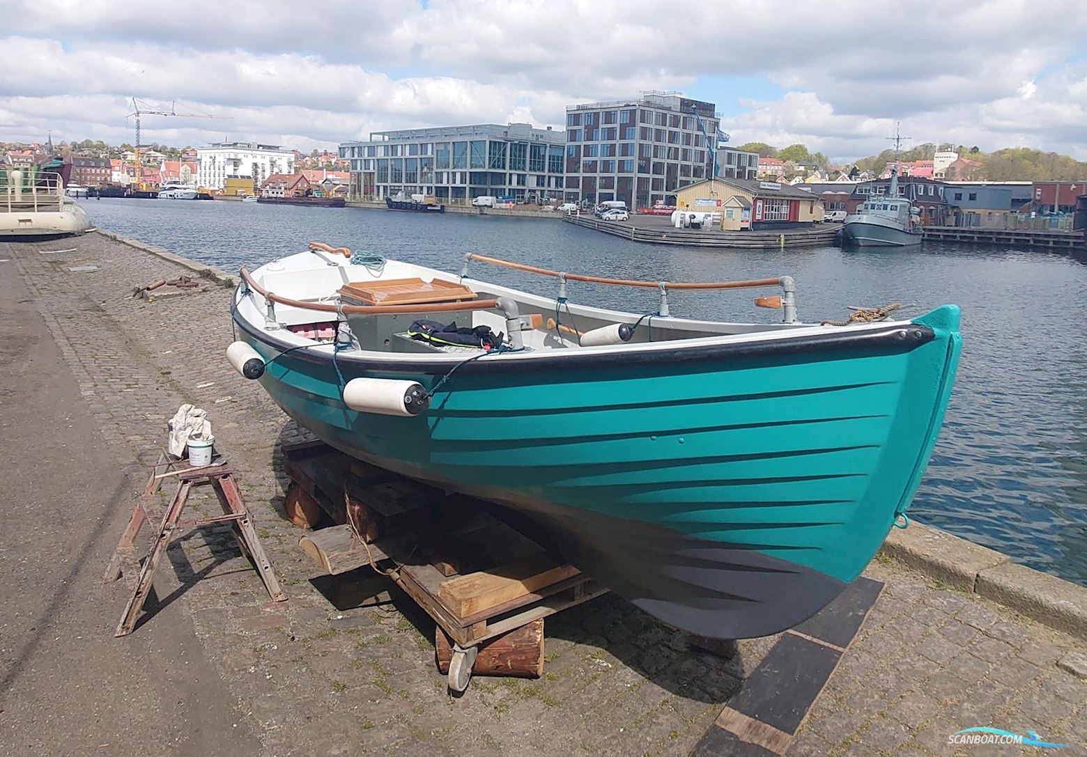 Fåborg Jolle Jolle 1975, med Sabb motor, Danmark