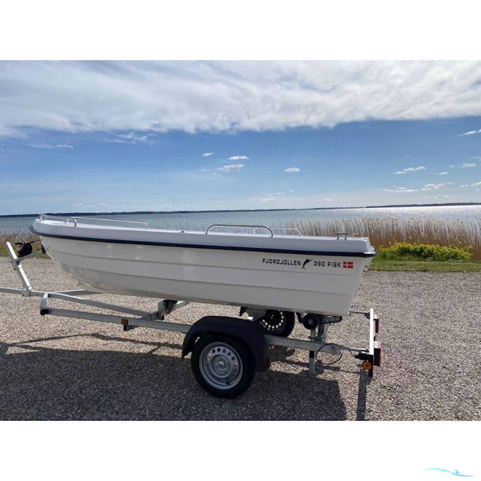 Fjordjollen 390 Fisk - Jolle med F2,5 HK påhængsmotor