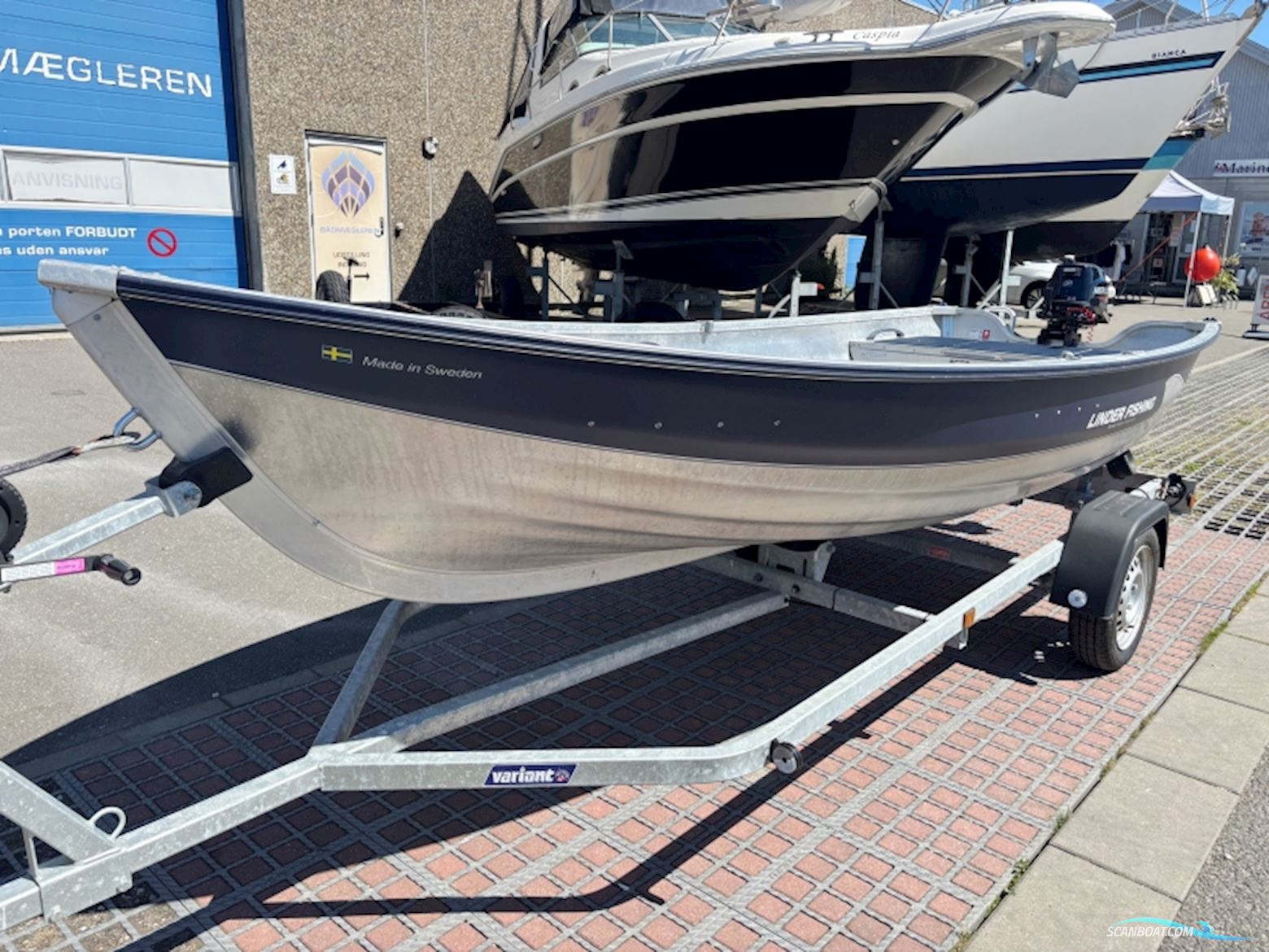 Linder 440 Fishing
