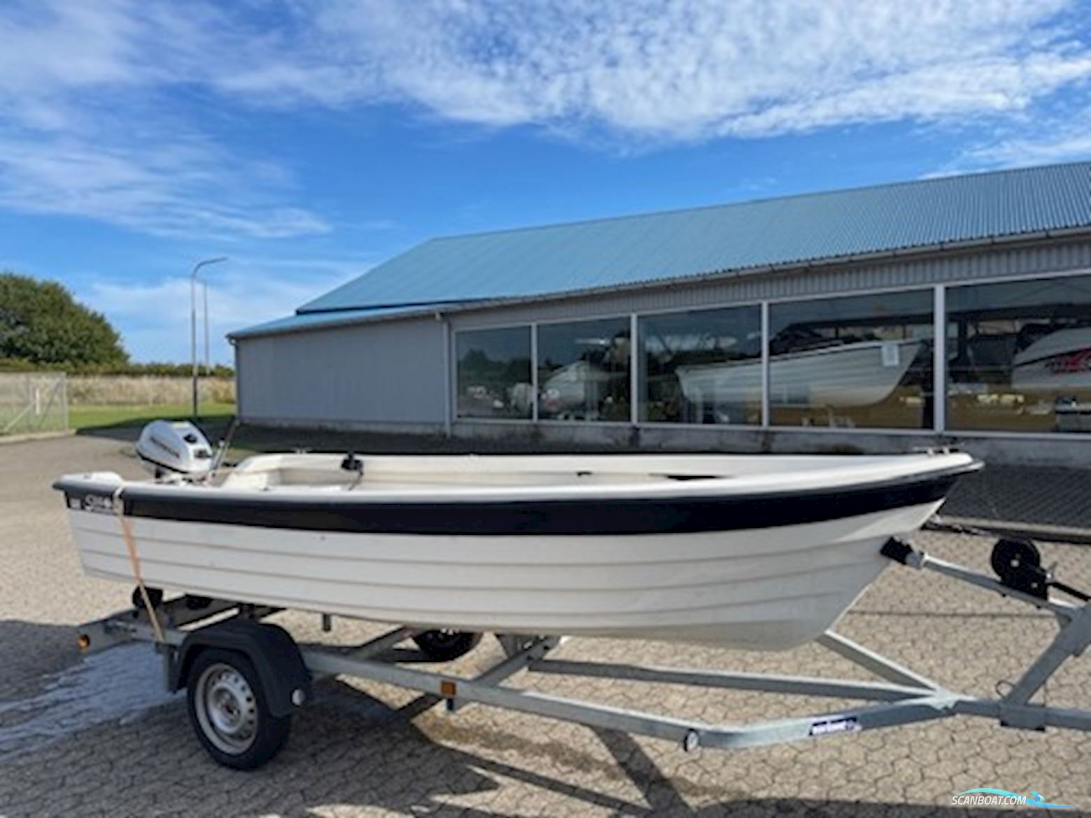 Sea Explore 405 med Honda 4 hk samt trailer