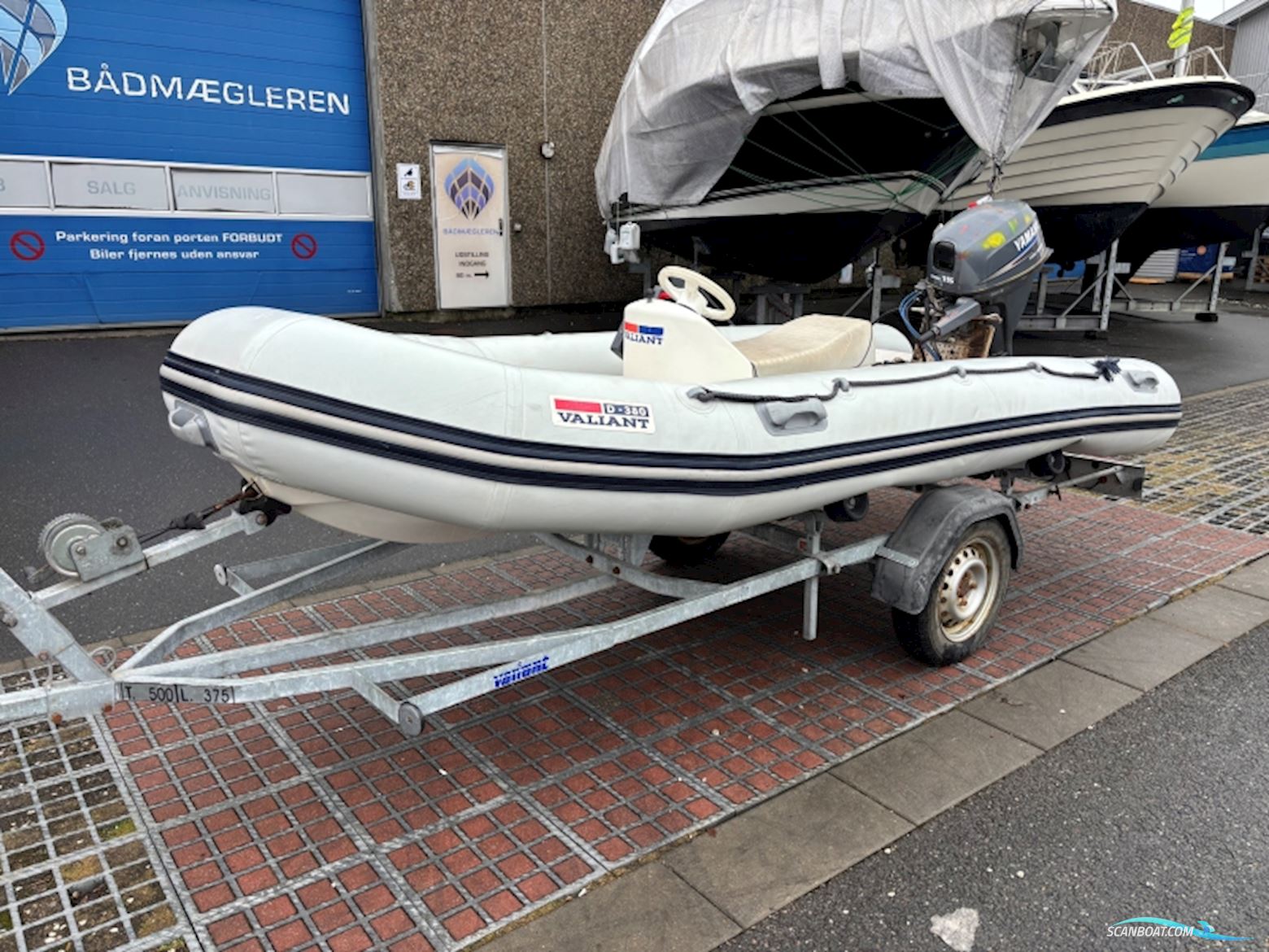 Valiant D-380 Ribbåd