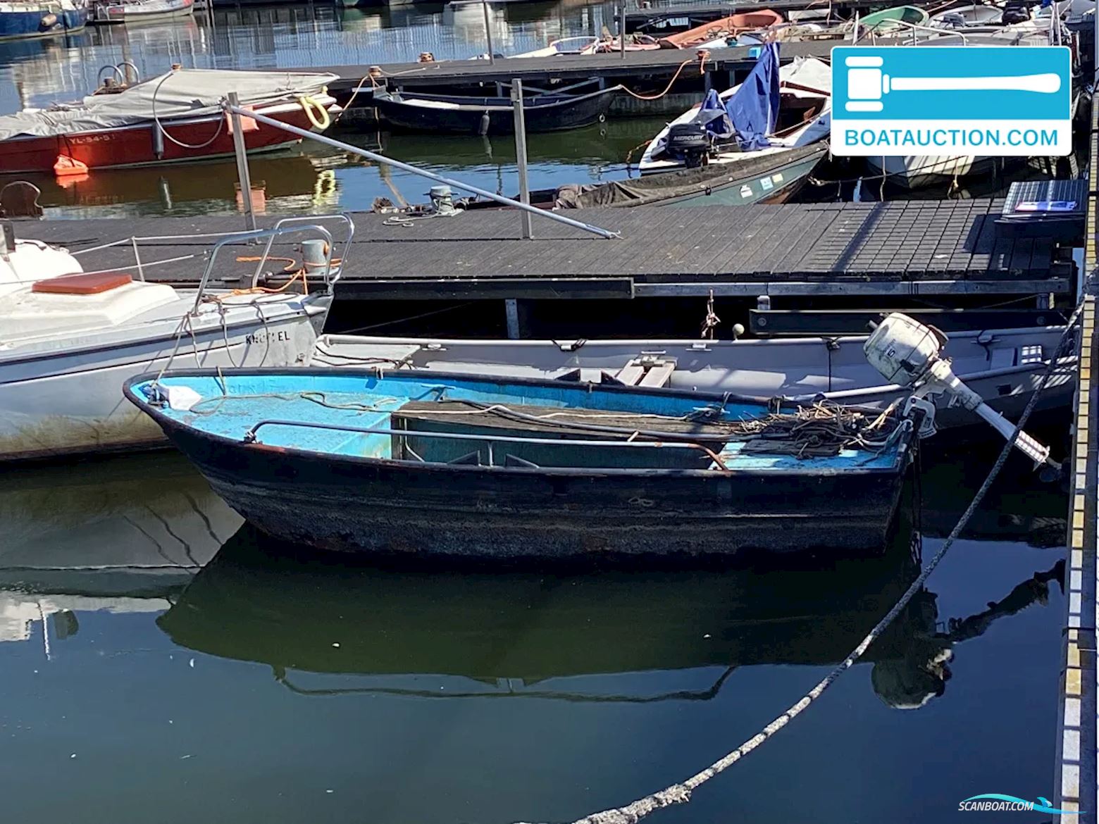 Vlet 450 Jolle , med Johnson motor, Holland