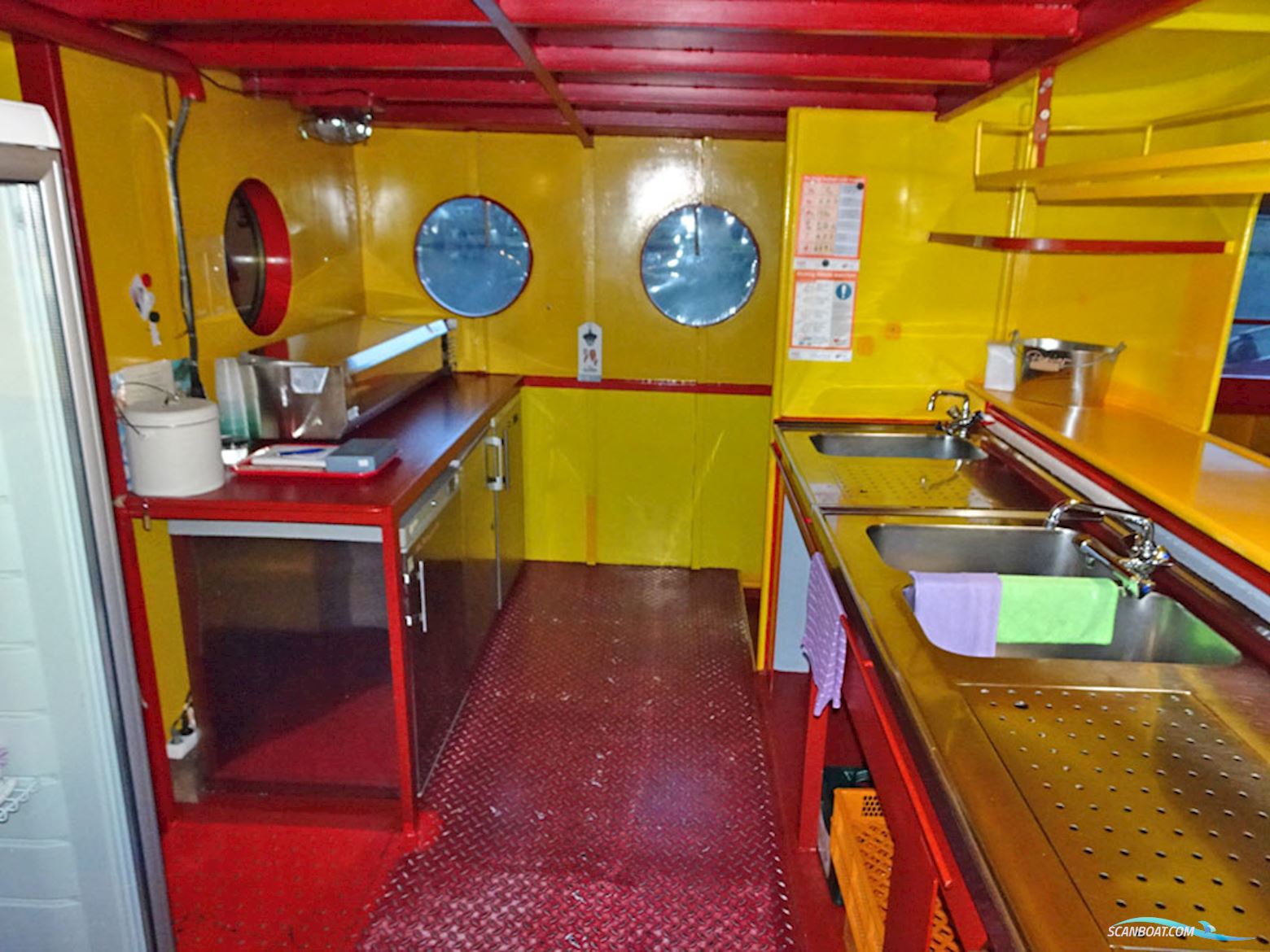 Dagpassagiersschip 200 Pers