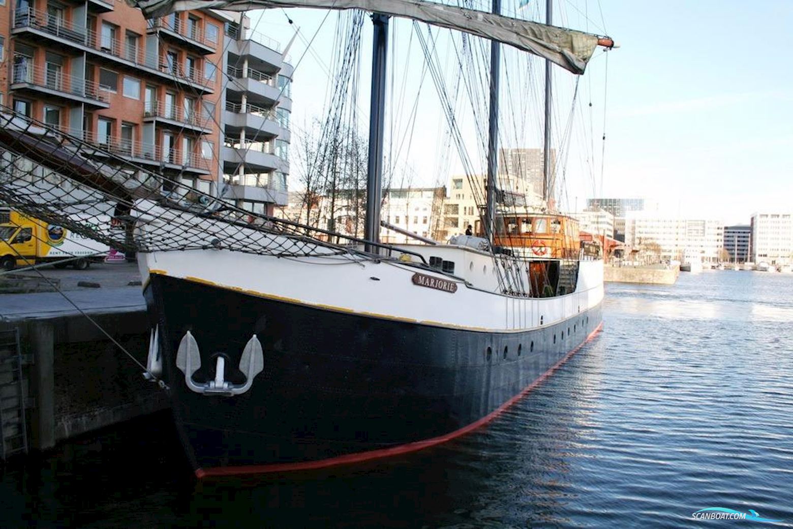 Luxe Clipper Schooner, Barquentine