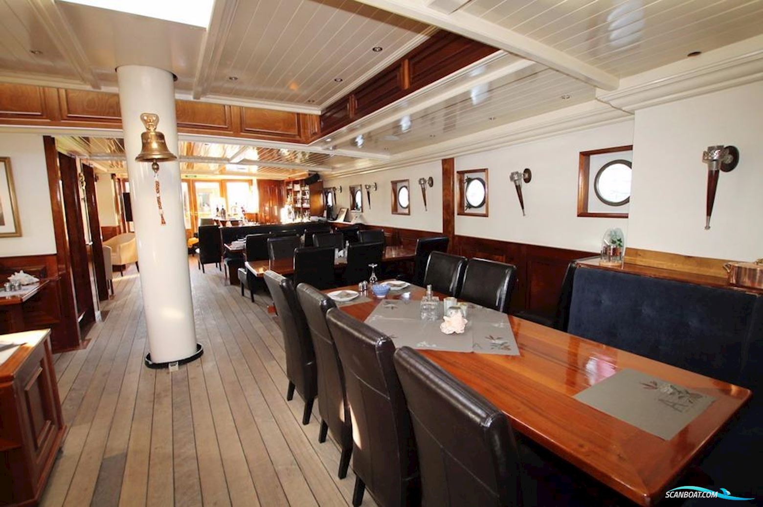 Luxe Clipper Schooner, Barquentine