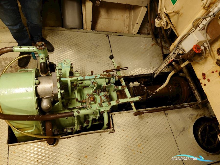 Passagerarskolmotorskepp M/S Origo Smyr