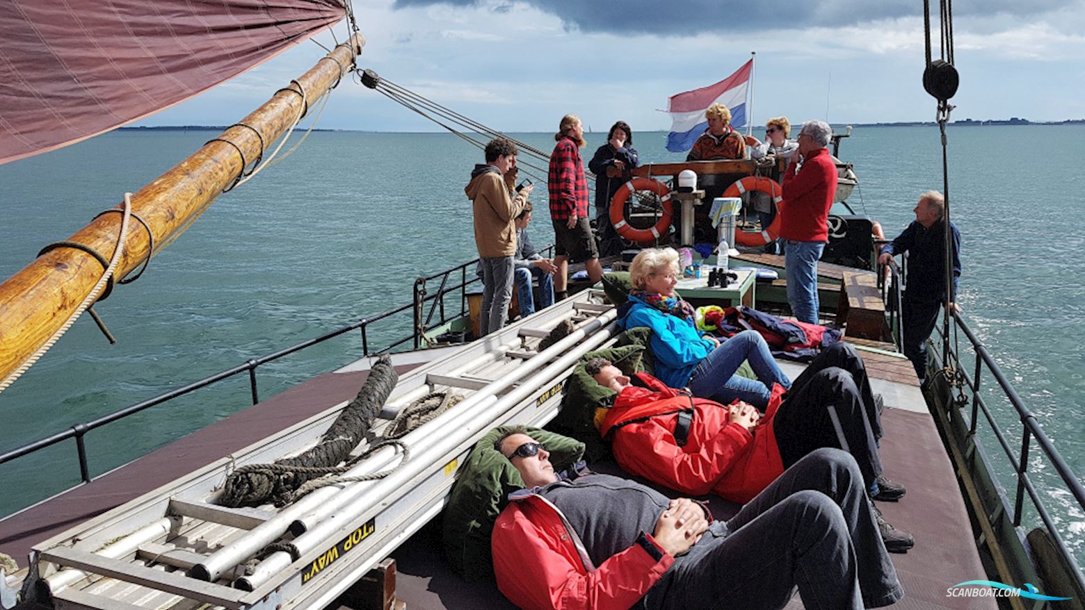 Tjalk Woonschip ex charter