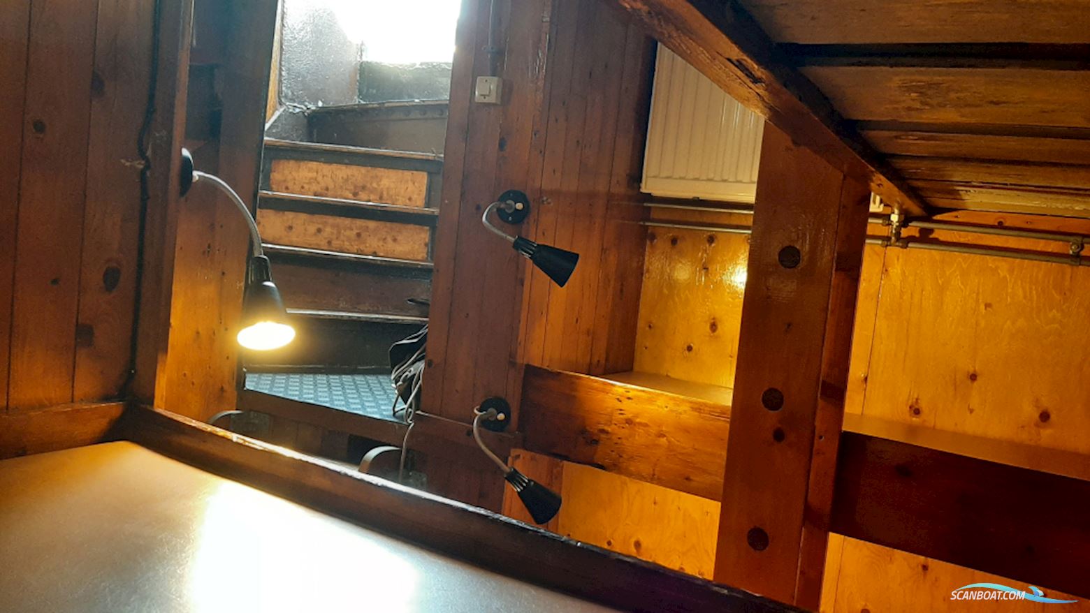 Tjalk Woonschip ex charter